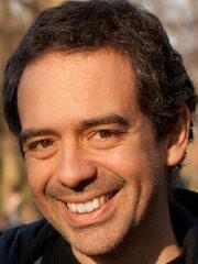 Dr. Javier Quinteros